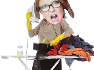 ménagère débordée par multitude de tâches